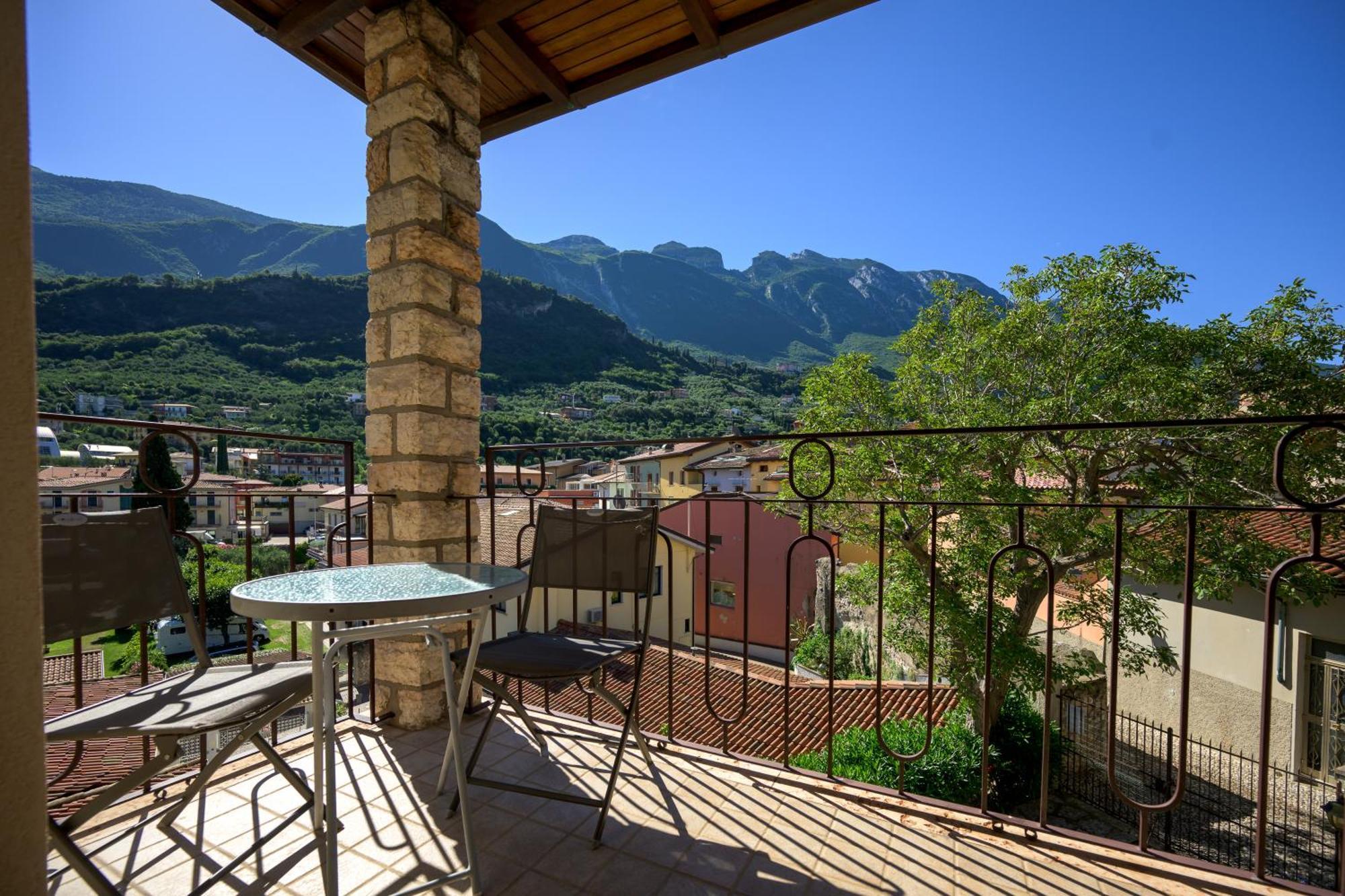 Breathtaking View. Apartment Малчезине Екстериор снимка